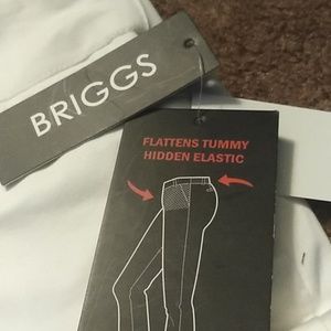 Briggs comfort waistband Sz12 Capri white